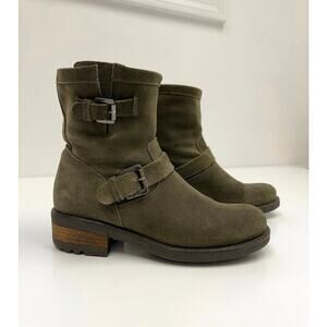 La Canadienne Charlotte Waterproof Moto Ankle Boot Suede Olive Nubuck Leather W6